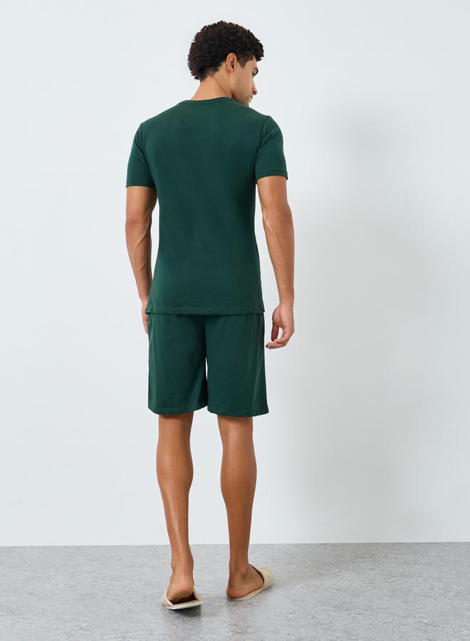 Styli Men Slogan Print Cotton T-Shirt and Shorts Set - Image 5